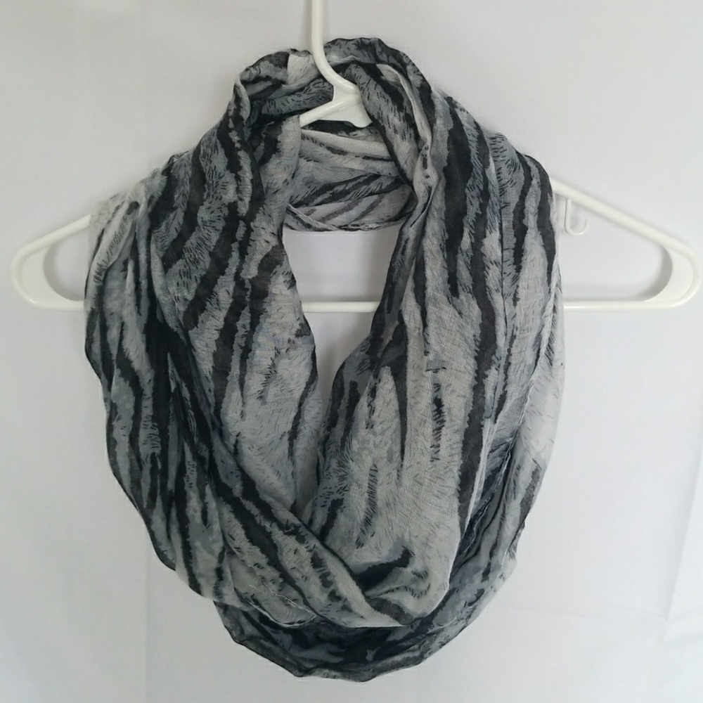 3 for $10 Gray & white tiger stripe infinity scarf